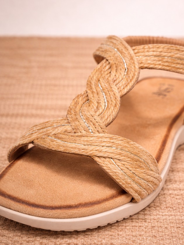 Open sandals with star rope