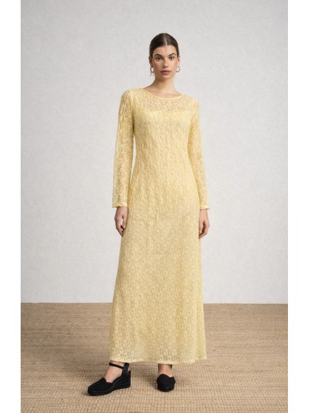 Long dress with lace and round neckline