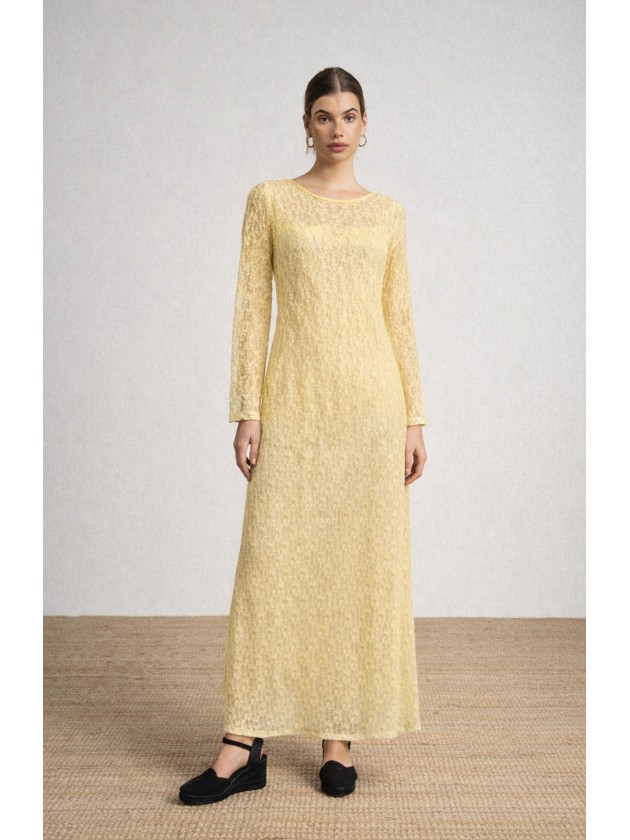 Long dress with lace and round neckline