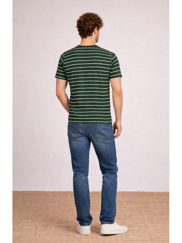 T-shirt de corte regular em algodão T-shirt de corte regular em algodão