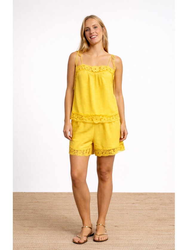 Cotton shorts with english embroidery Cotton shorts with english embroidery
