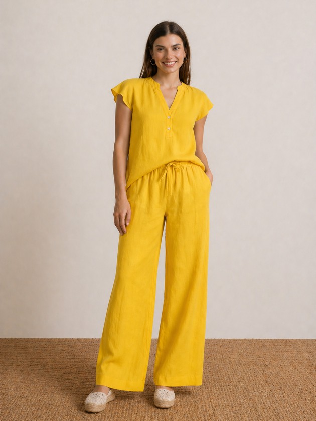 Flowy, wide-leg linen trousers Flowy, wide-leg linen trousers