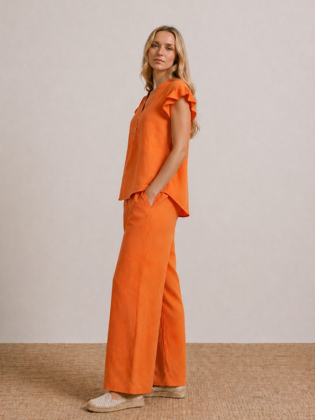 Flowy, wide-leg linen trousers