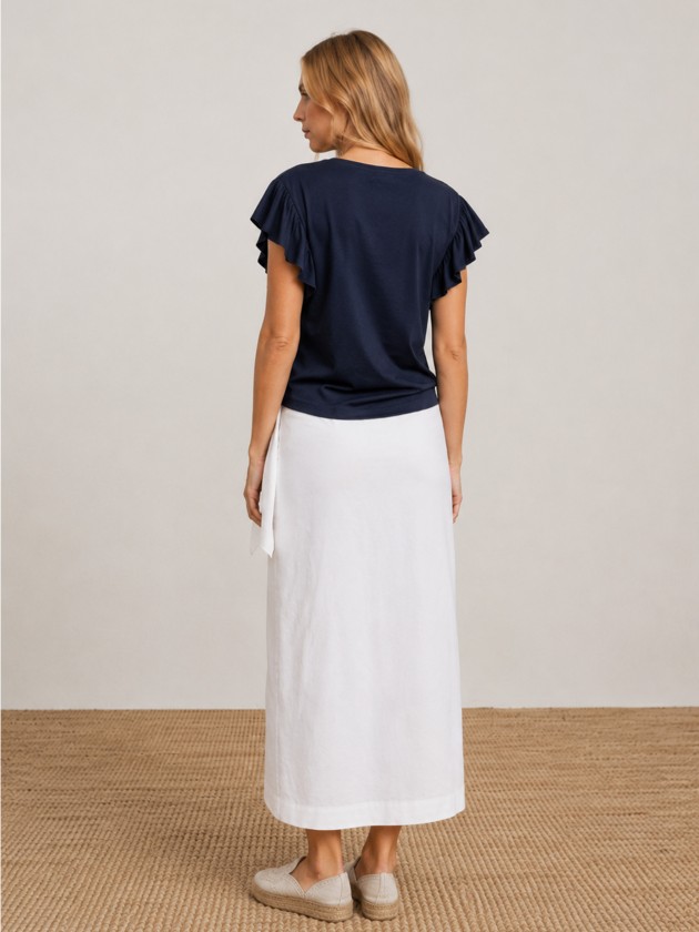 Regular fit cotton t-shirt.