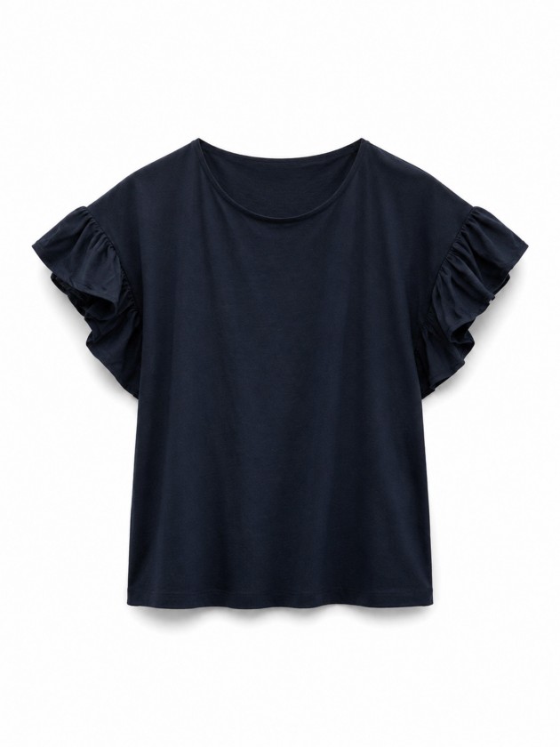 Regular fit cotton t-shirt.