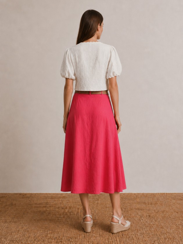 Linen midi skirt with buttons.