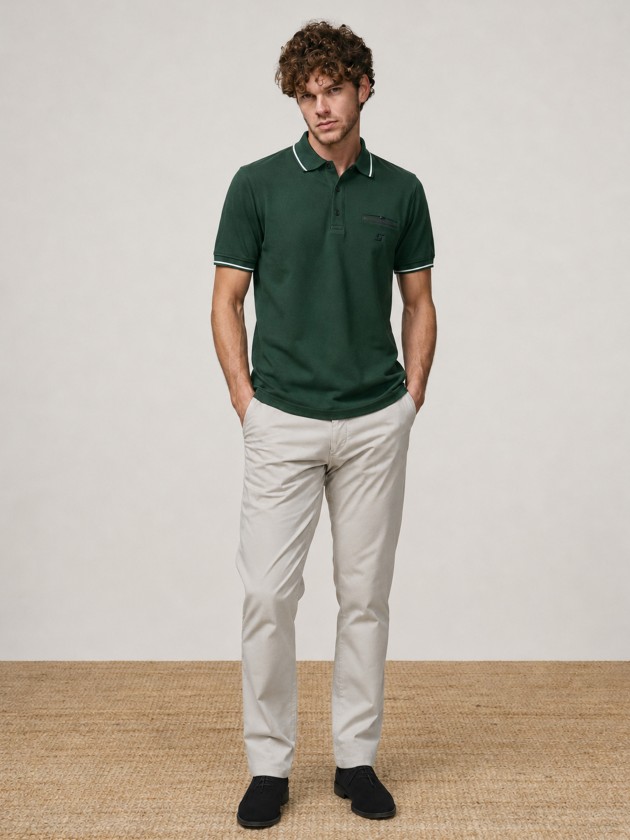Polo piqu� contrasts
