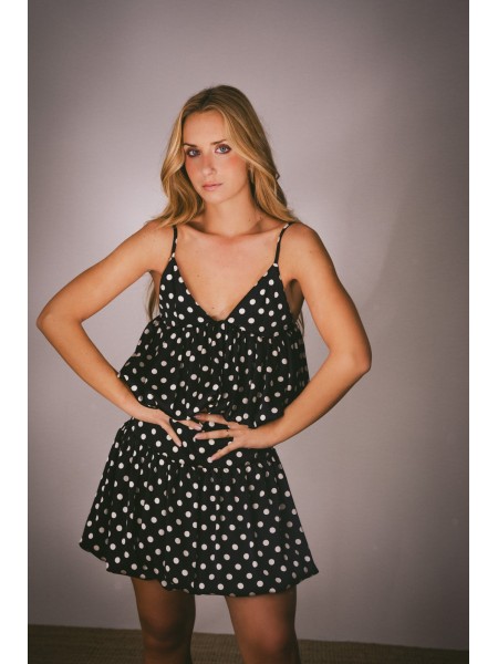 V-neck top with balloon polka dots.