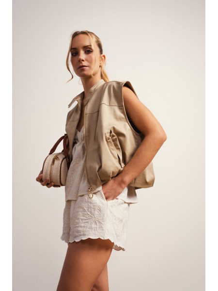 Vest with pockets