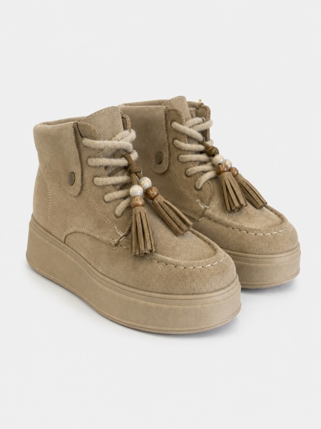 Platform boots