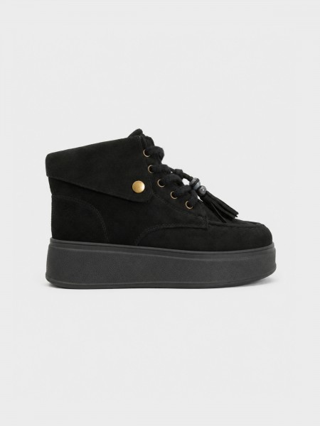 Platform boots
