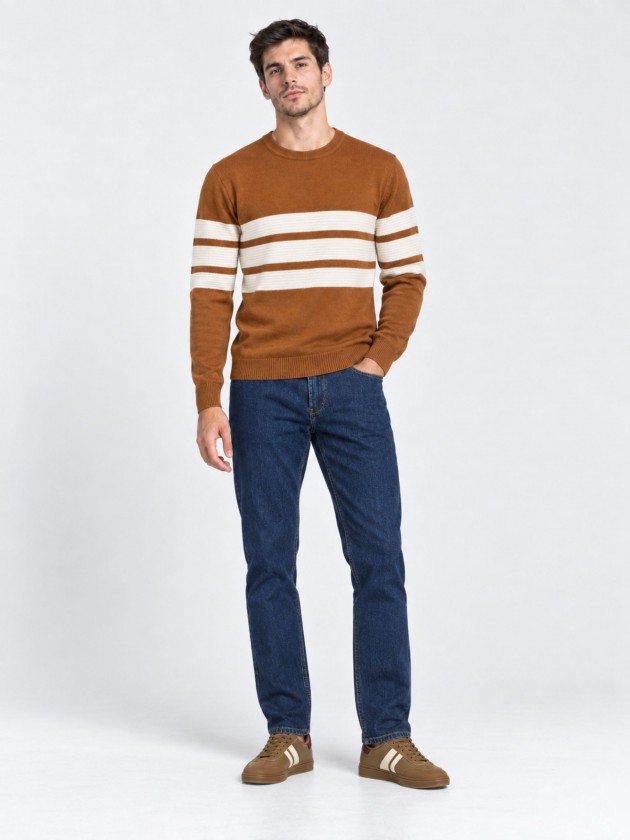 Sweater with embossed stripes Sweater with embossed stripes