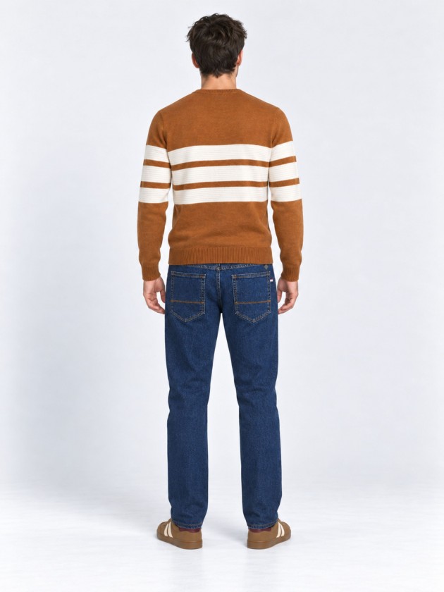 Sweater with embossed stripes Sweater with embossed stripes