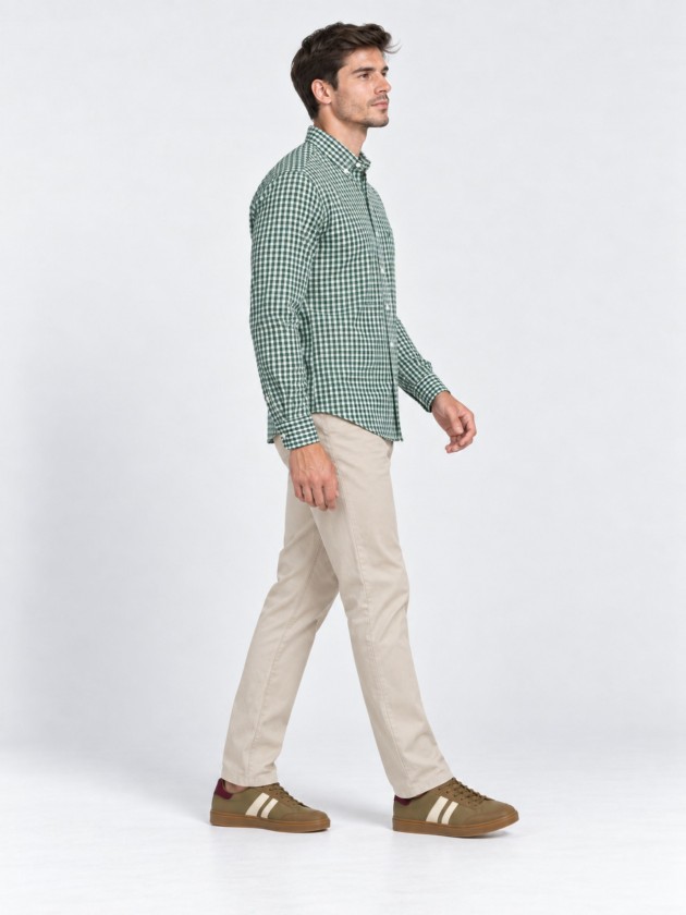 Chemise � carreaux coupe classique