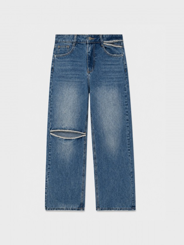 Jeans with shiny applications