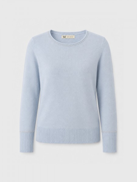 Pull tricot� avec d�tails en lurex.