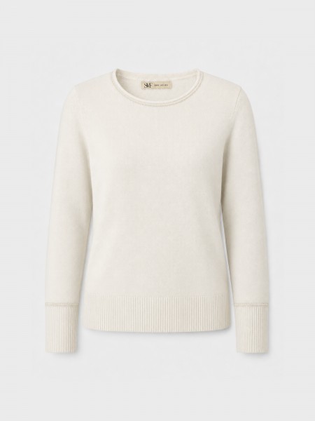 Pull tricot� avec d�tails en lurex.
