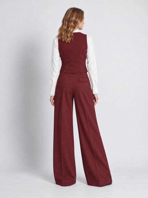 Suit pants with darts