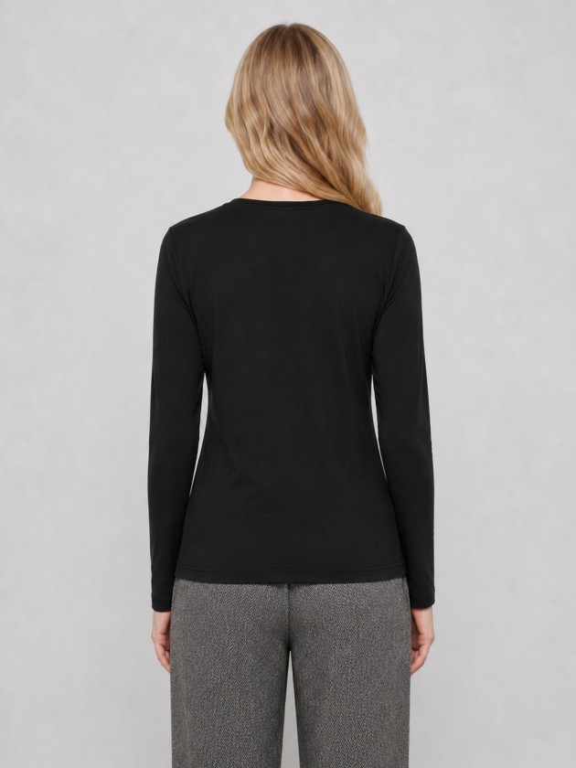 Long-sleeved t-shirt Long-sleeved t-shirt
