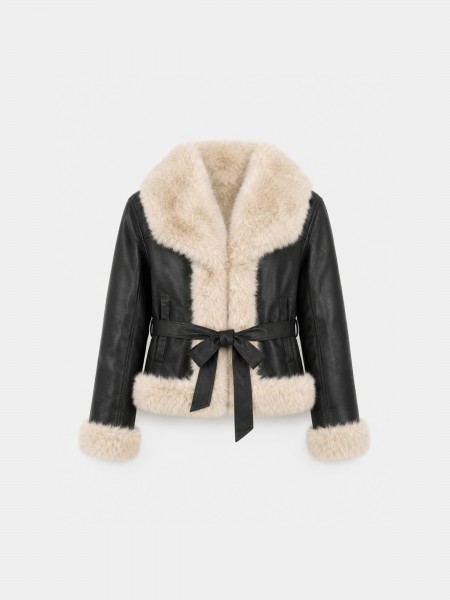 Manteau en fausse fourrure