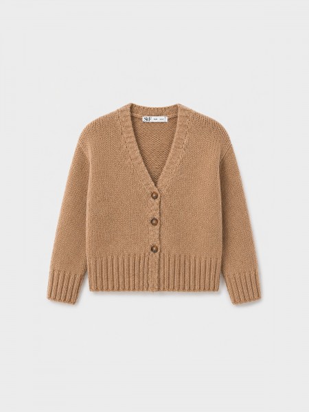Knitted jacket with buttons