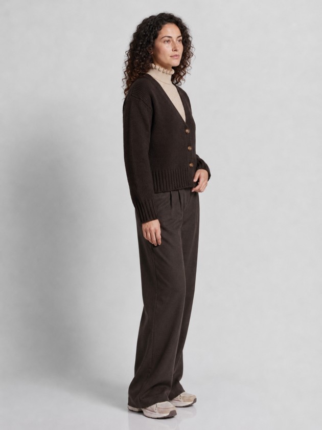 Veste en maille � boutons