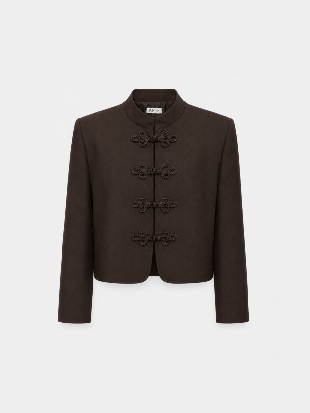 Short jacket with toggles