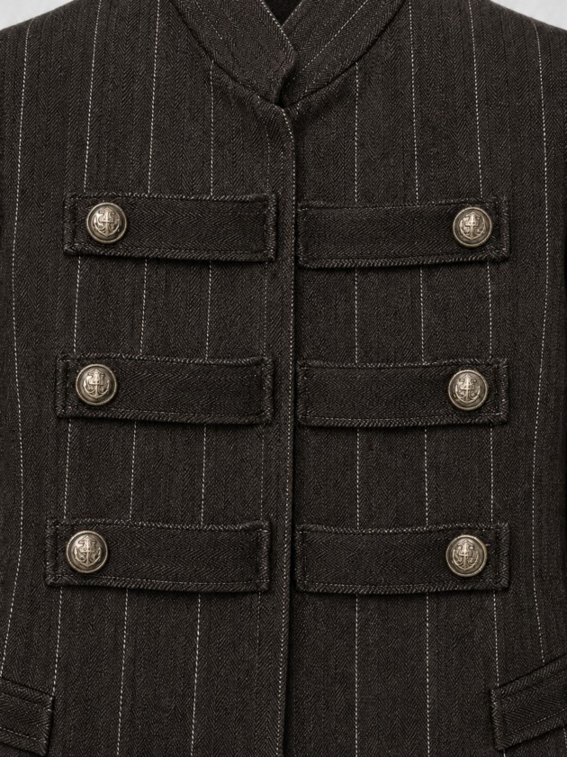 Structured blazer with buttons.