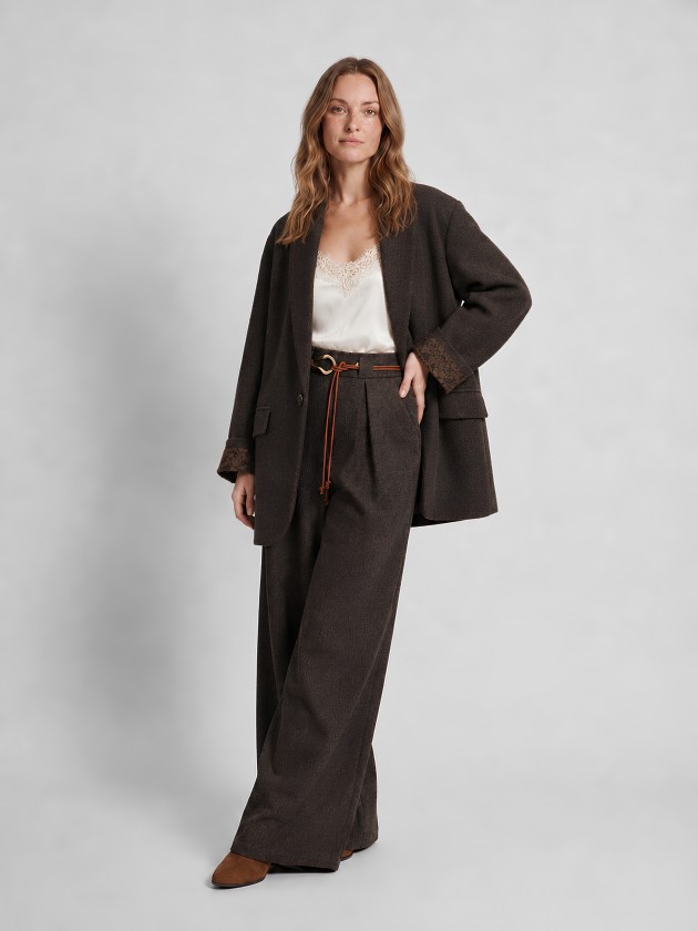 Blazer comprido com renda
