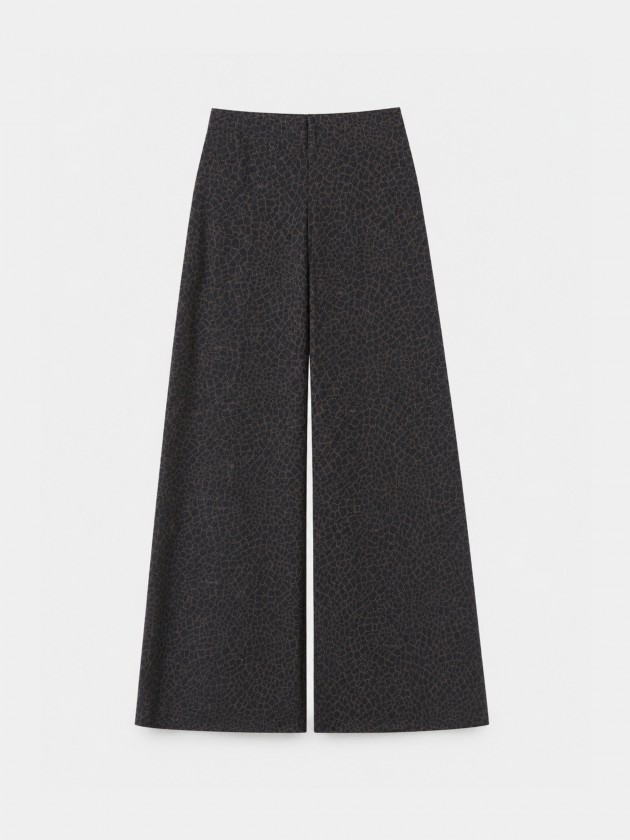 Flowy pants with animal print Flowy pants with animal print