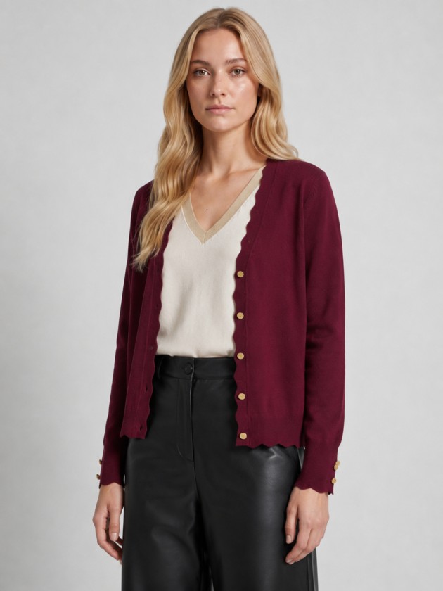 Knitted jacket with a wavy finish. Knitted jacket with a wavy finish.