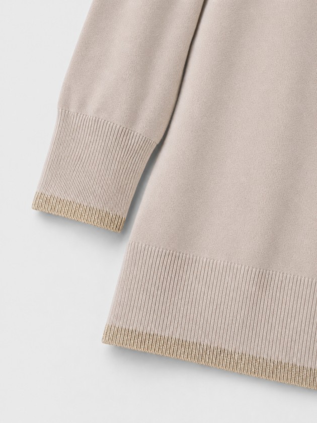 Pull en maille � col en v