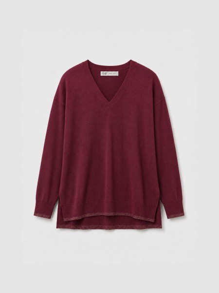 Knitted sweater with a v-neck