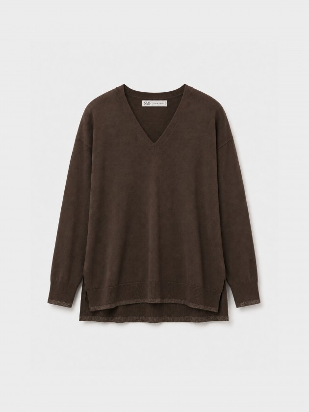 Knitted sweater with a v-neck