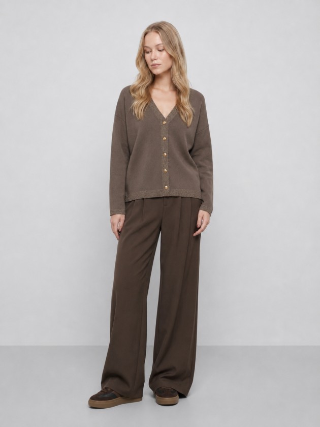 Knitted jacket with metallic thread