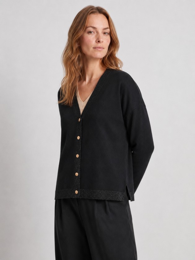 Knitted jacket with metallic thread