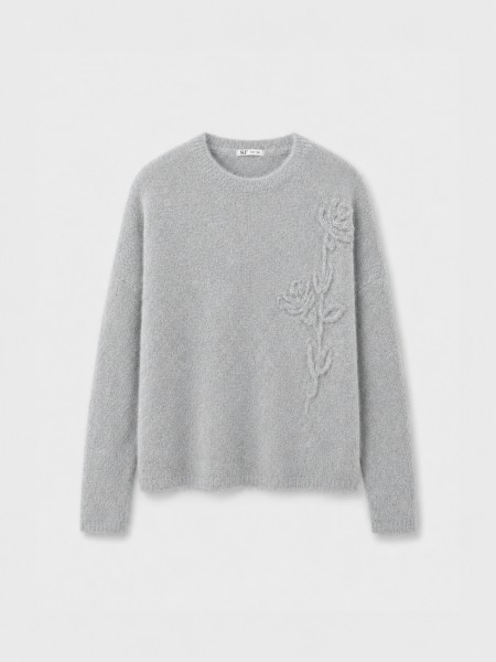 Knitted sweater with flowers