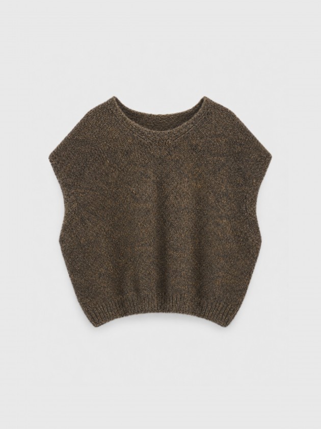 Knitted vest