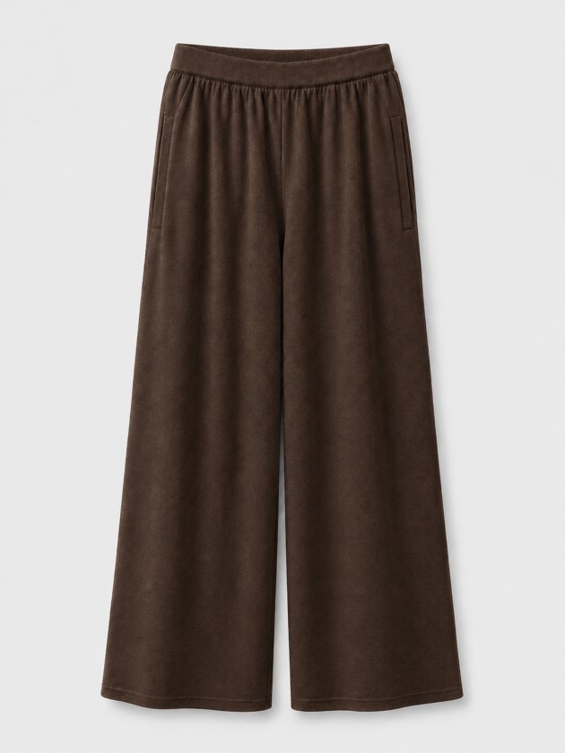 Wide leg pants with elastic waistband. Wide leg pants with elastic waistband.