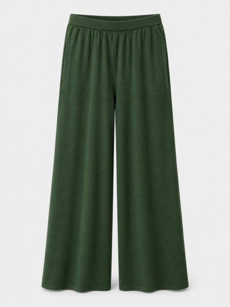 Wide leg pants with elastic waistband.