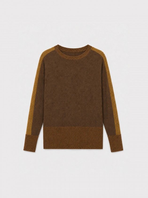 Knit sweater with lurex.