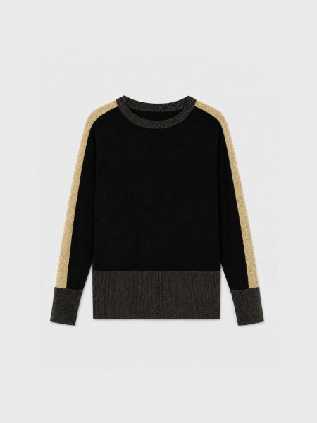 Knit sweater with lurex.