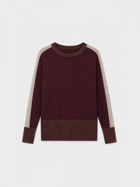 Knit sweater with lurex.