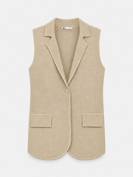 Knitted vest