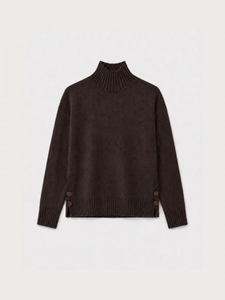 Knitted sweater with a high neck