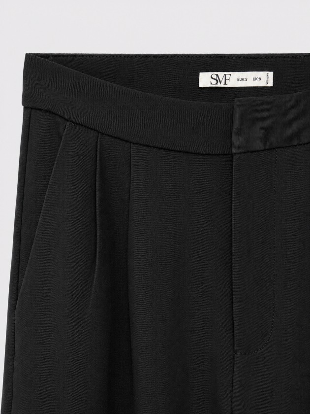 Pantalon pliss� � jambes larges