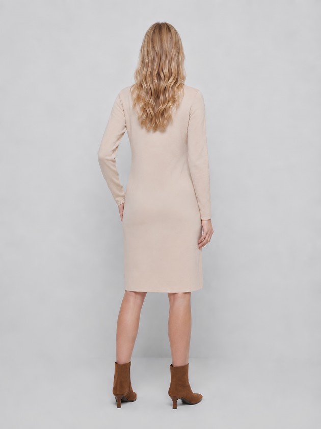 Robe en maille avec appliqu�s