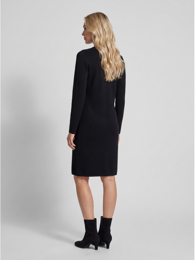 Robe en maille avec appliqu�s