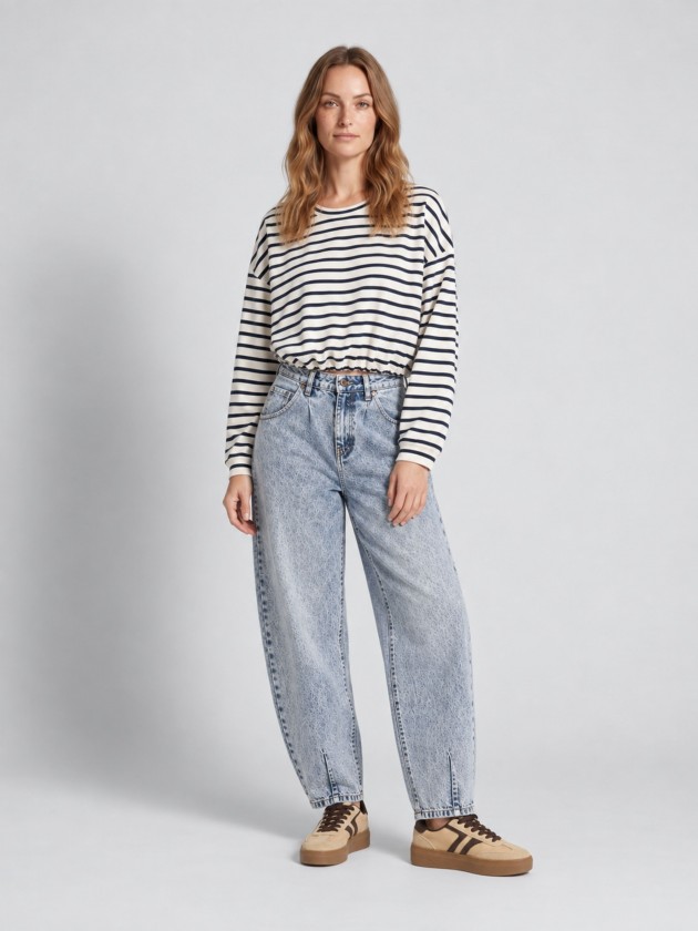 Cropped striped sweatshirt Cropped striped sweatshirt