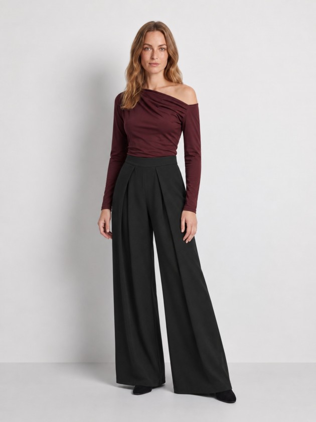 Pleated palazzo pants Pleated palazzo pants